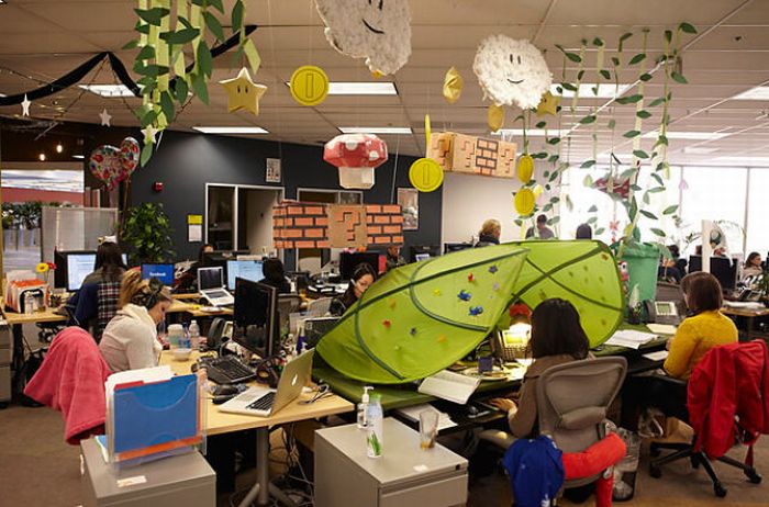 Cũng giống như Google ,văn phòng của Facebook đề cao sự thoải mái và sáng tạo của nhân viên