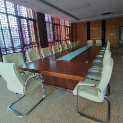 Ghế da chân quỳ GQ901, Đen