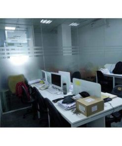 VÁCH NGĂN KÍNH MẶT BÀN VKM03