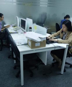 VÁCH NGĂN KÍNH MẶT BÀN VKM03