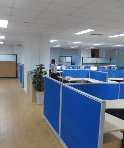 Vách ngăn nỉ khung nhôm VNN01