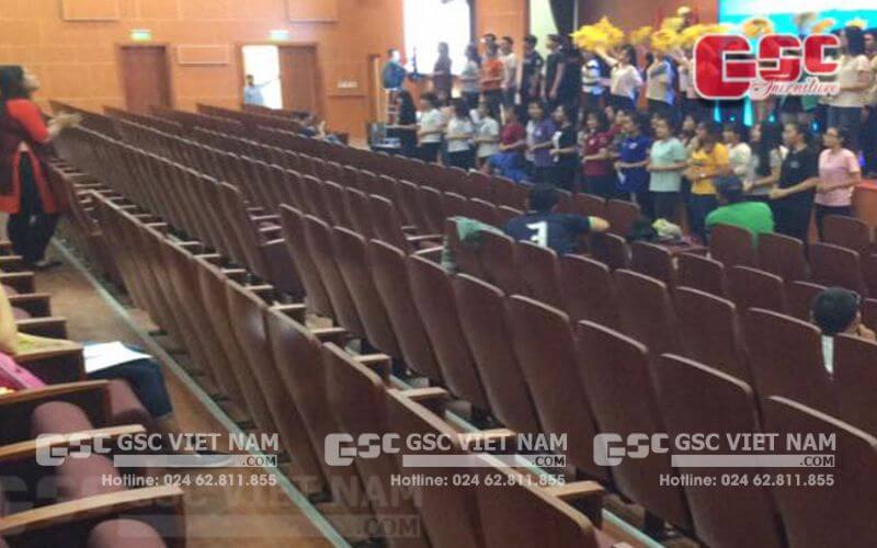 Toàn cảnh hội trường Đại học Công Nghiệp Thực Phẩm TP. Hồ Chí Minh Toàn cảnh hội trường Đại học Công Nghiệp Thực Phẩm TP. Hồ Chí Minh