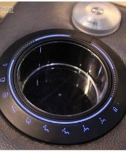 Có khay đặt cốc bằng kim loại