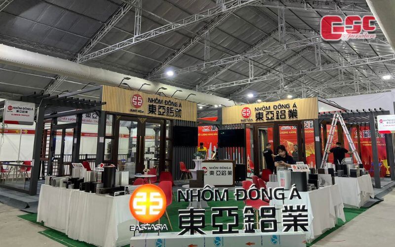 Top 30 ý tưởng thiết kế gian hàng hội chợ triển lãm đẹp nhất 5 Không cần vách nhựa, gian hàng này thu hút khách tham quan từ nhiều hướng