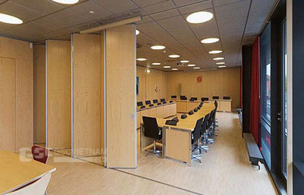 Xu hướng thiết kế văn phòng thông minh với vách ngăn di động 15 "