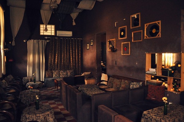 vẻ đẹp nao lòng của những quán cafe kiểu pháp vẻ đẹp nao lòng của những quán cafe kiểu pháp