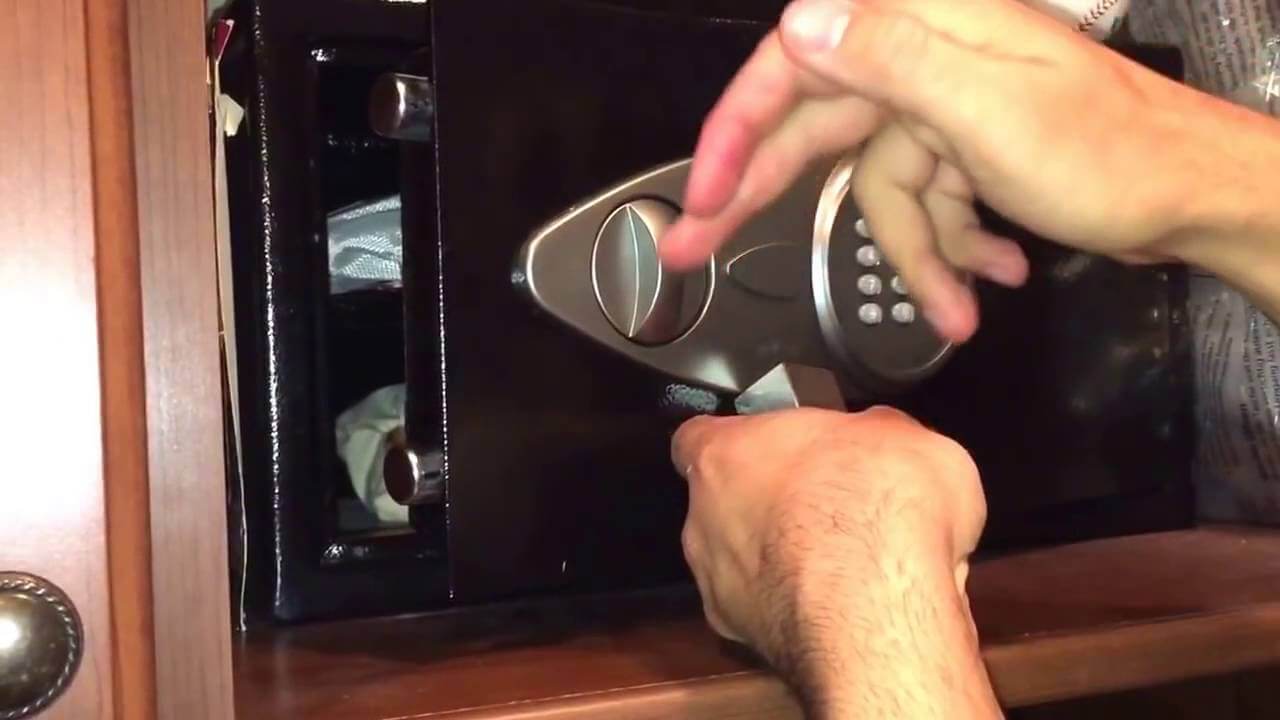 Cách đổi mật khẩu két sắt dễ dàng trong tích tắc