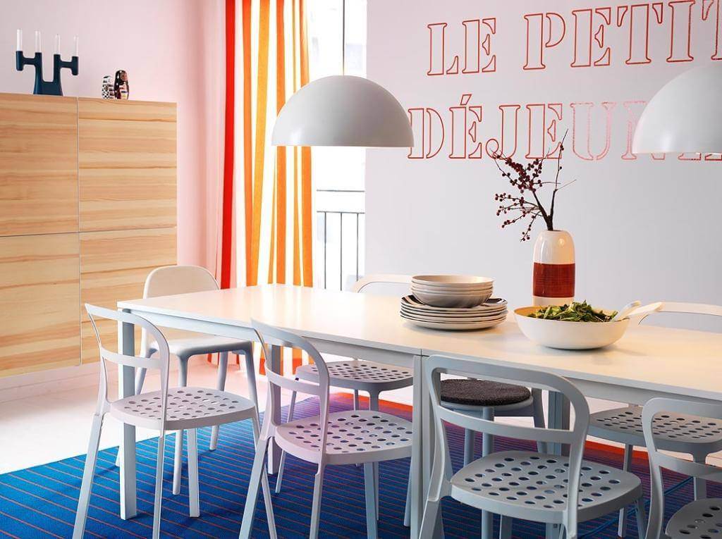 Bàn ăn thông minh kéo dài cho căn bếp thêm tinh tế