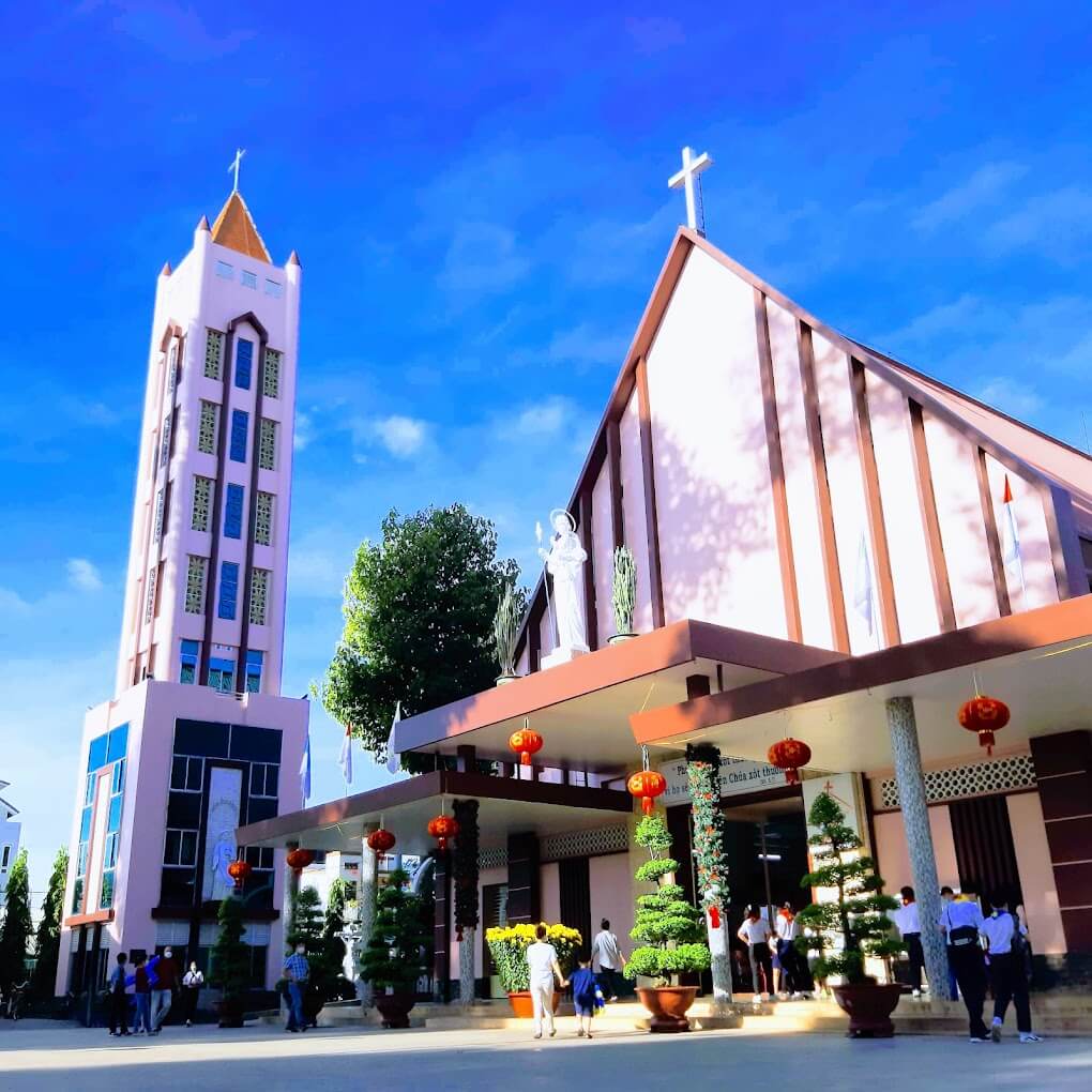 Hội trường nhà thờ Thánh Nguyễn Duy Khang