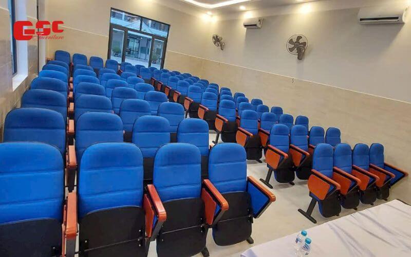 Hội trường nhà thờ Thánh Nguyễn Duy Khang