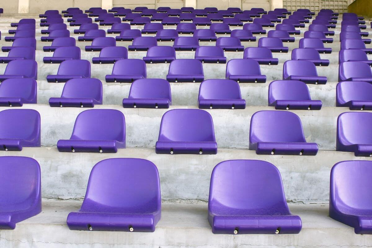 Những lưu ý khi lựa chọn và lắp đặt ghế sân vận động