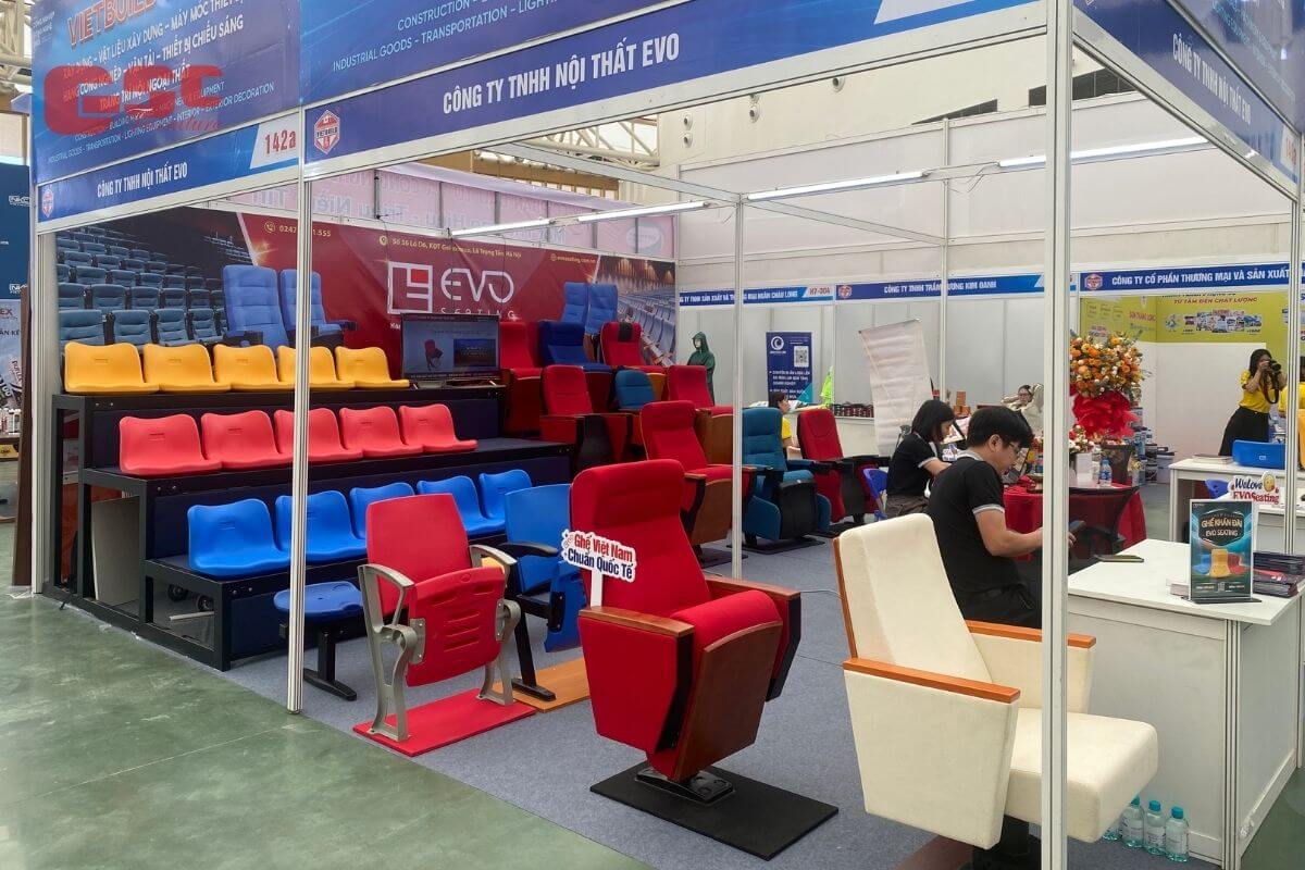 Gian hàng sắp xếp khoa học, liền mạch